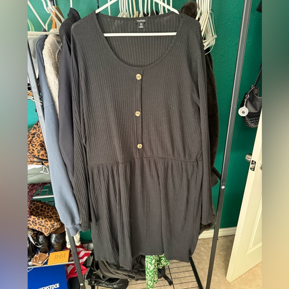 Boohoo Black Ribbed Long-Sleeve Button-Front Dress